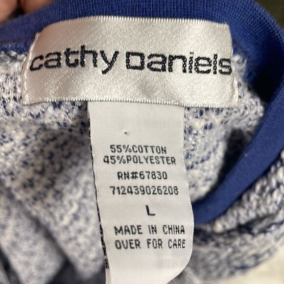 Cathy Daniels Pullover Sweater, Size Large, Navy Blue and White - Picture 6 of 6